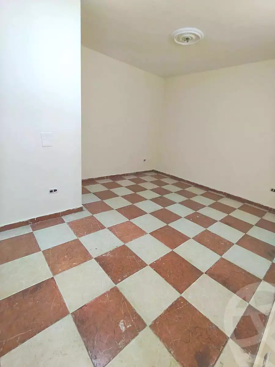 https://aqarmap.com.eg/ar/listing/6784319-for-rent-cairo-helwan-hadayek-helwan-nile-corniche-st