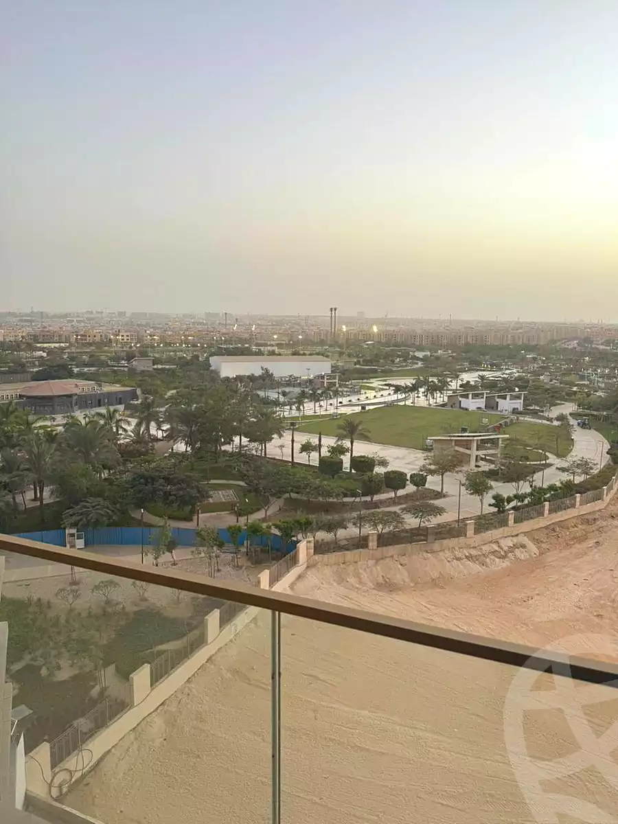 https://aqarmap.com.eg/ar/listing/6784741-for-sale-cairo-el-sheikh-zayed-city-compounds-zyd-wr-llttwyr-park-towers-zed-el-sheikh-zayed-compound