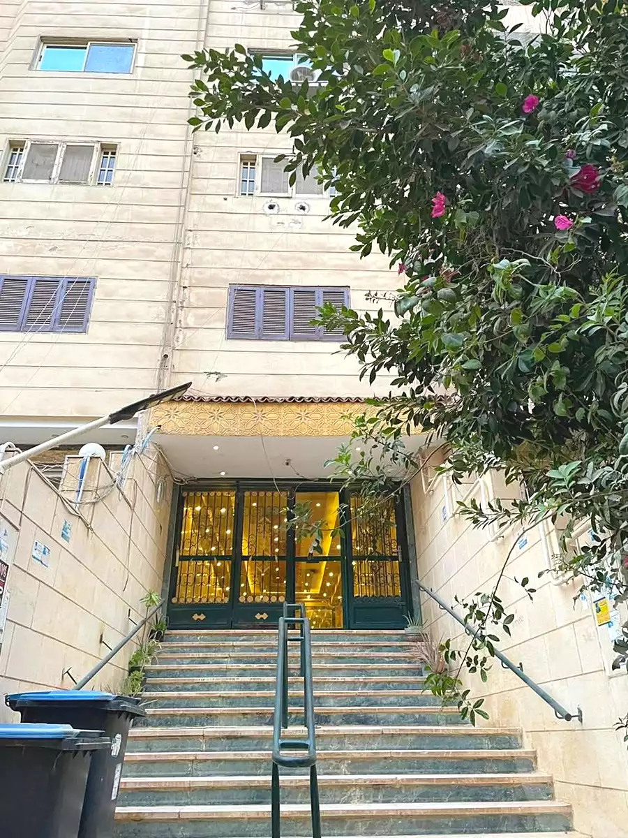 https://aqarmap.com.eg/en/listing/6784955-for-sale-cairo-hadayek-el-ahram-mntq-h