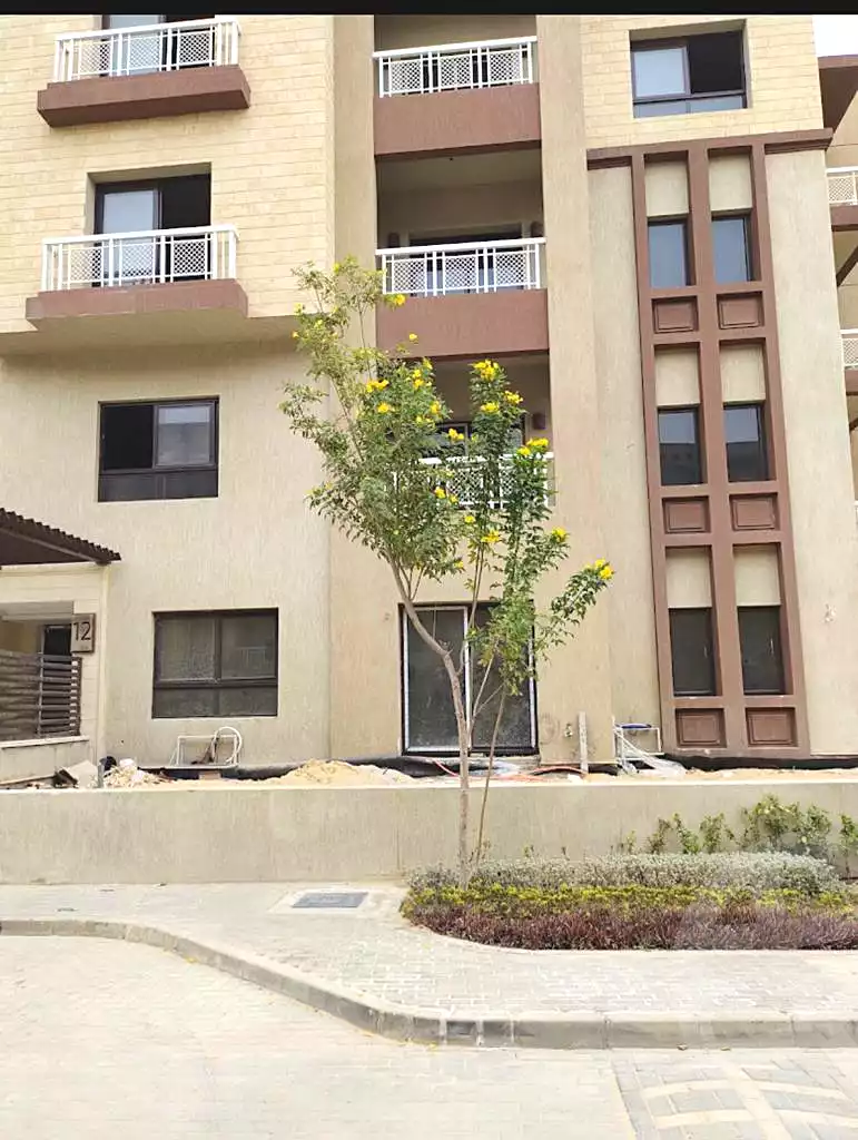 https://aqarmap.com.eg/ar/listing/6785044-for-sale-cairo-el-sheikh-zayed-city-compounds-kmbwnd-fyldj-wyst-dr-llttwyr