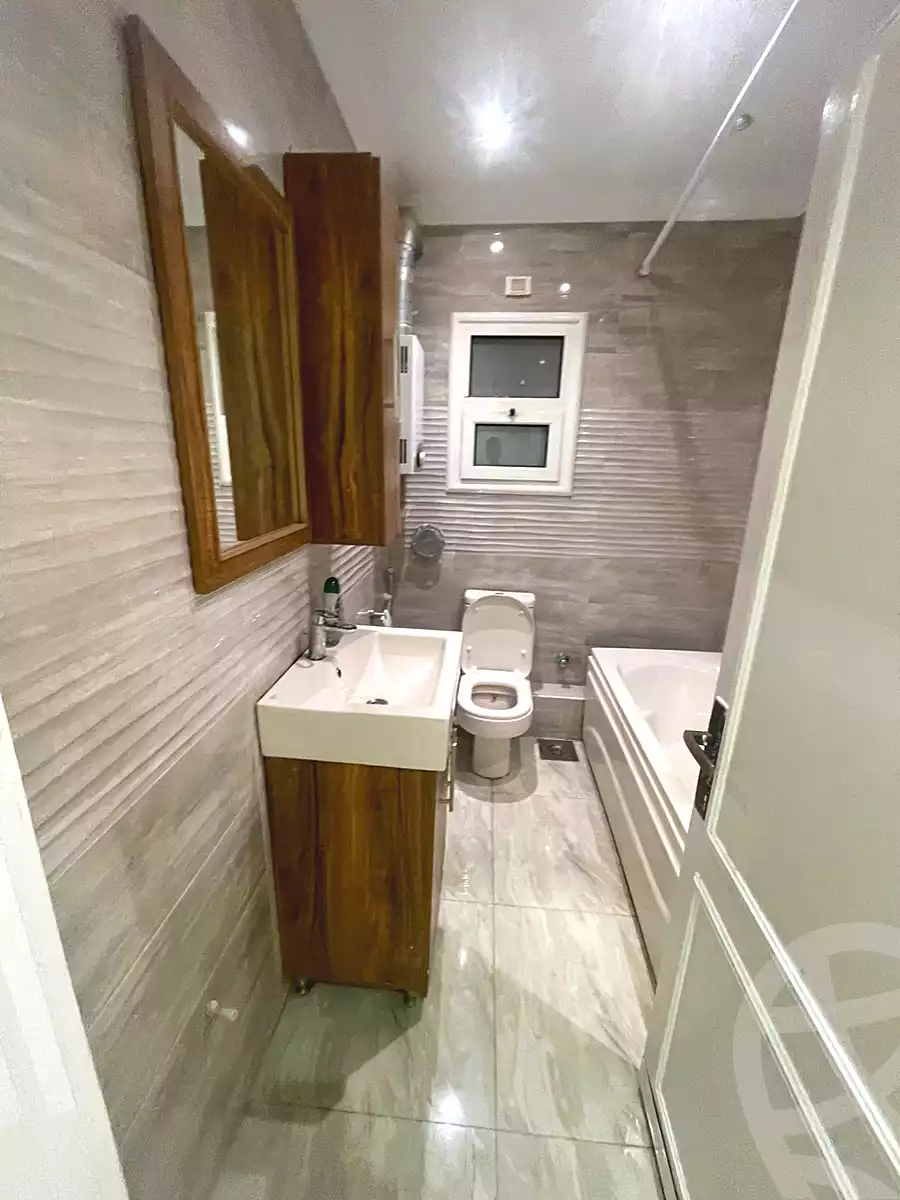 https://aqarmap.com.eg/ar/listing/6785097-for-rent-cairo-new-cairo-madinaty-lmntq-lwl-fylt-madinaty-road