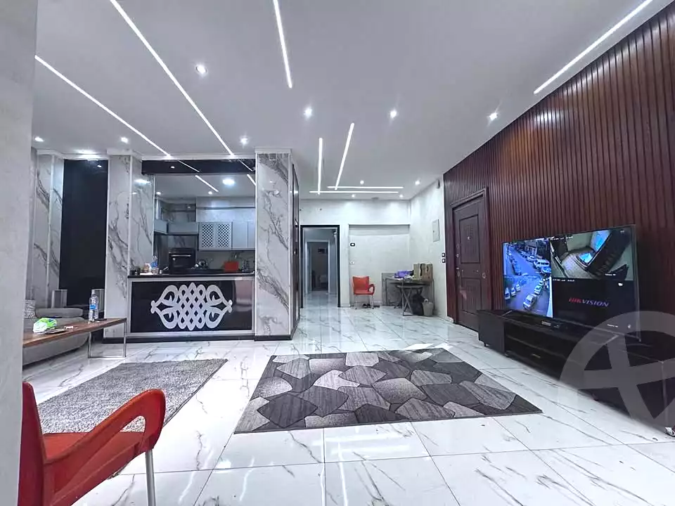 https://aqarmap.com.eg/ar/listing/6785623-for-sale-cairo-ljyz-shareaa-morad  charel degol