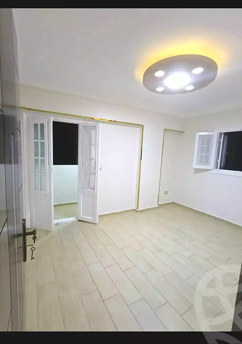 https://aqarmap.com.eg/ar/listing/6785946-for-sale-alexandria-lsywf-el-falki