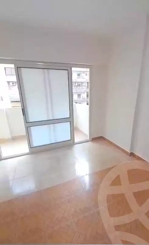 https://aqarmap.com.eg/ar/listing/6786212-for-sale-alexandria-sydy-bshr-sydy-bshr-bhry-shr-mhmwd-l-yswy