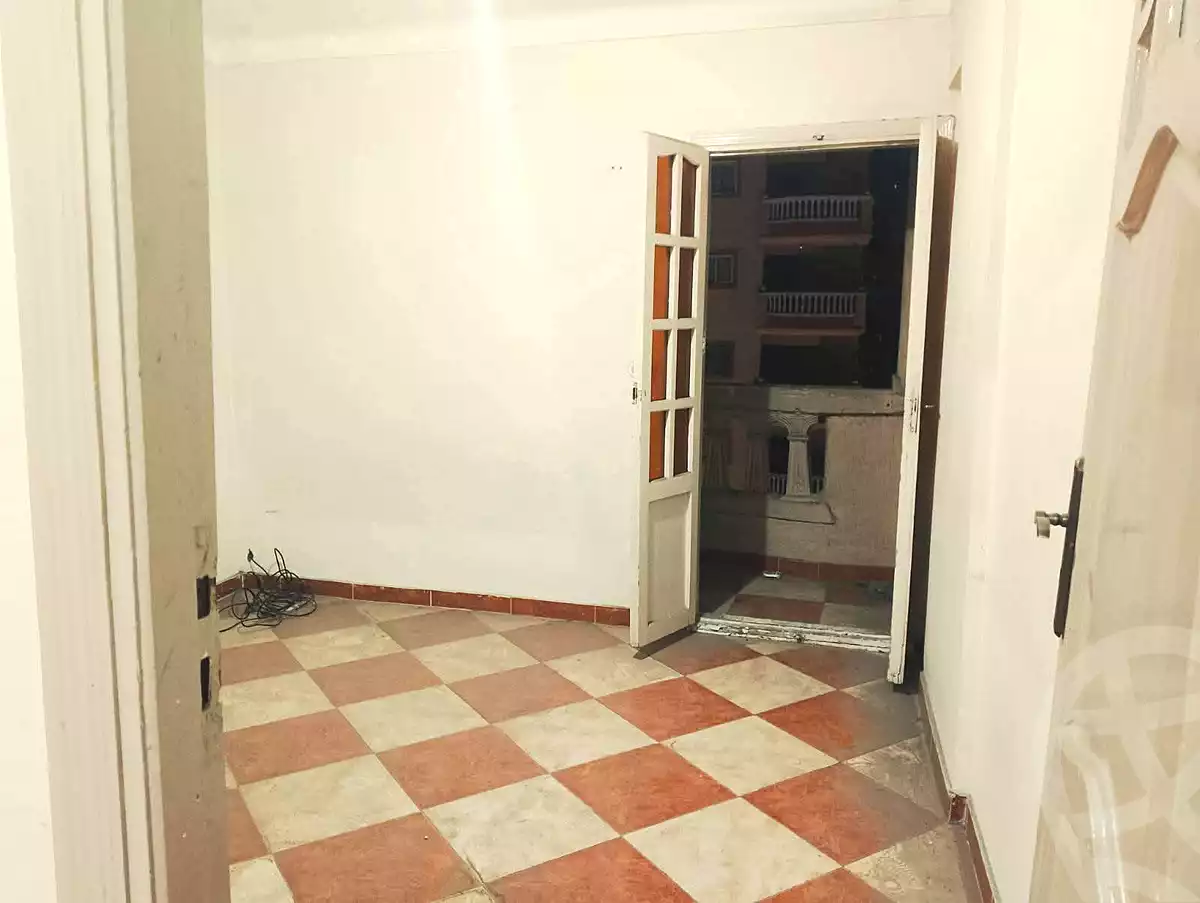 https://aqarmap.com.eg/en/listing/6786522-for-sale-alexandria-el-asafra-l-sfr-qbly-street-30