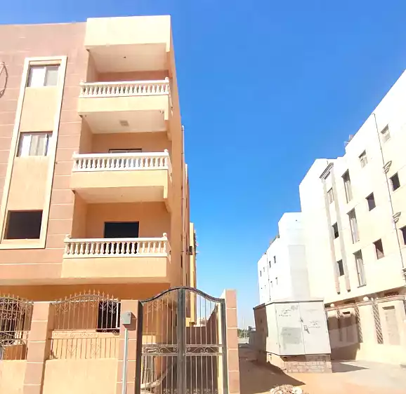 https://aqarmap.com.eg/ar/listing/6787221-for-sale-cairo-badr-city-hai-el-ashgar-featured-neighborhood