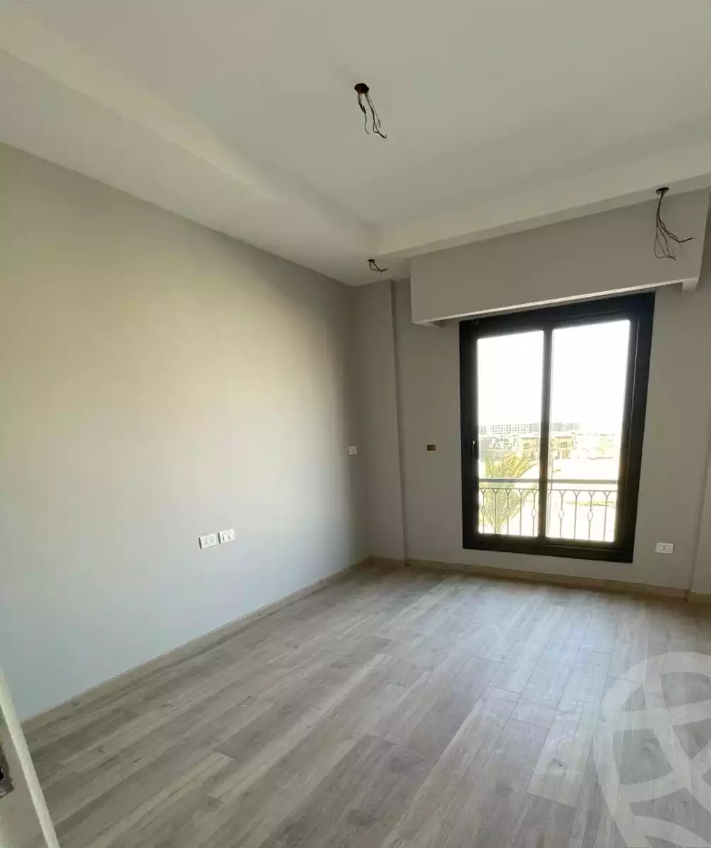 https://aqarmap.com.eg/ar/listing/6788025-for-rent-cairo-el-sheikh-zayed-city-compounds-kmbwnd-fyldj-wyst-dr-llttwyr