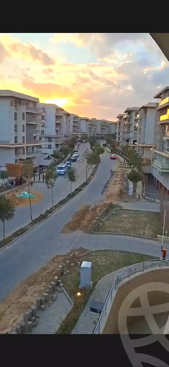 https://aqarmap.com.eg/ar/listing/6788028-for-rent-cairo-new-cairo-compounds-mwntn-fyw-y-syty-club-park-mountain-view-icity