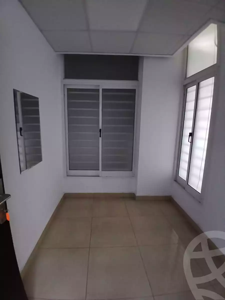 https://aqarmap.com.eg/ar/listing/6788071-for-rent-alexandria-kafr-abdo-ismailia-st