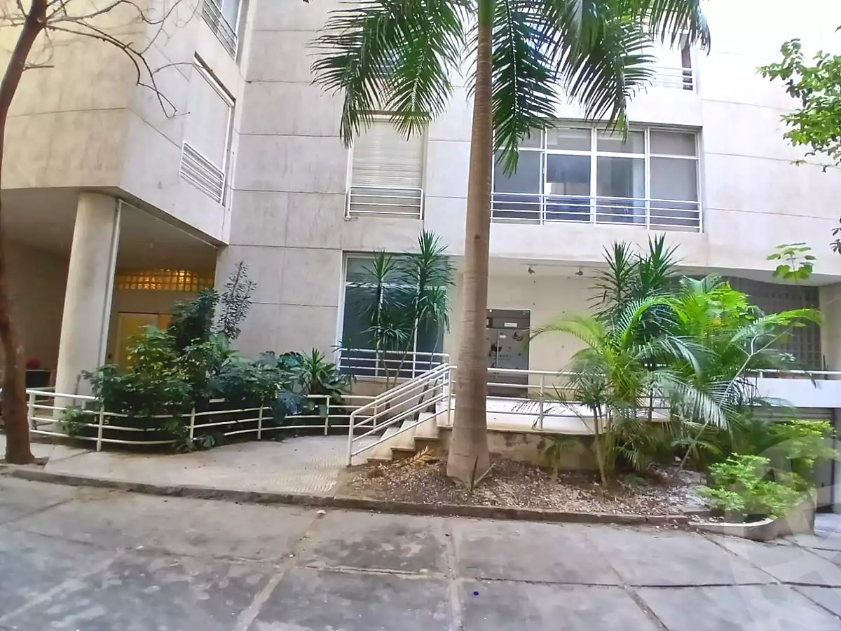 https://aqarmap.com.eg/ar/listing/6788071-for-rent-alexandria-kafr-abdo-ismailia-st