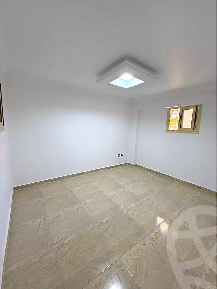 https://aqarmap.com.eg/ar/listing/6788341-for-sale-alexandria-el-asafra-shr-45