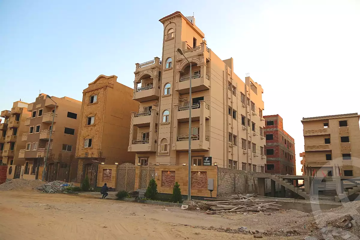 https://aqarmap.com.eg/ar/listing/6789632-for-sale-cairo-6th-of-october-el-tawsaat-el-shamalya-hy-2000-qt