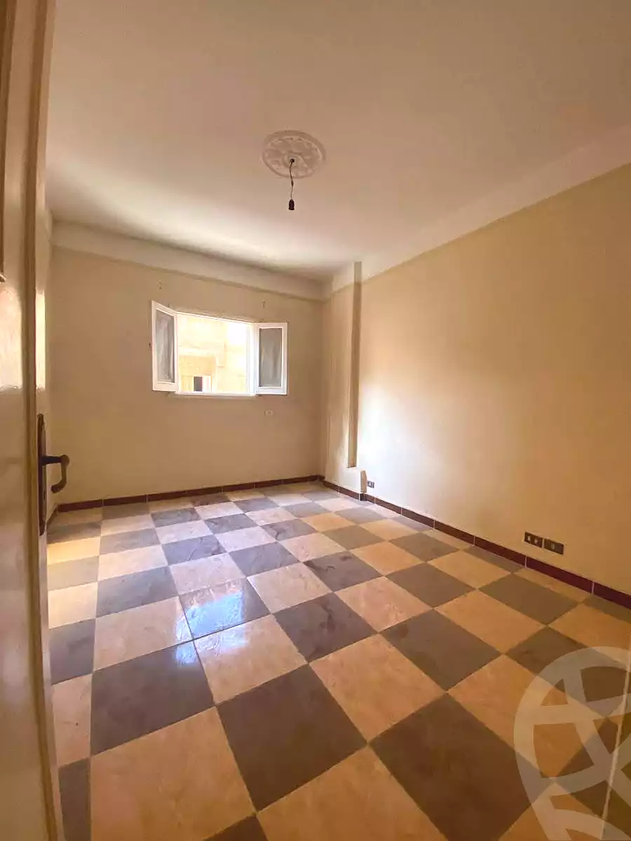 https://aqarmap.com.eg/ar/listing/6789832-for-sale-alexandria-l-jmy-lbytsh-mecca-st