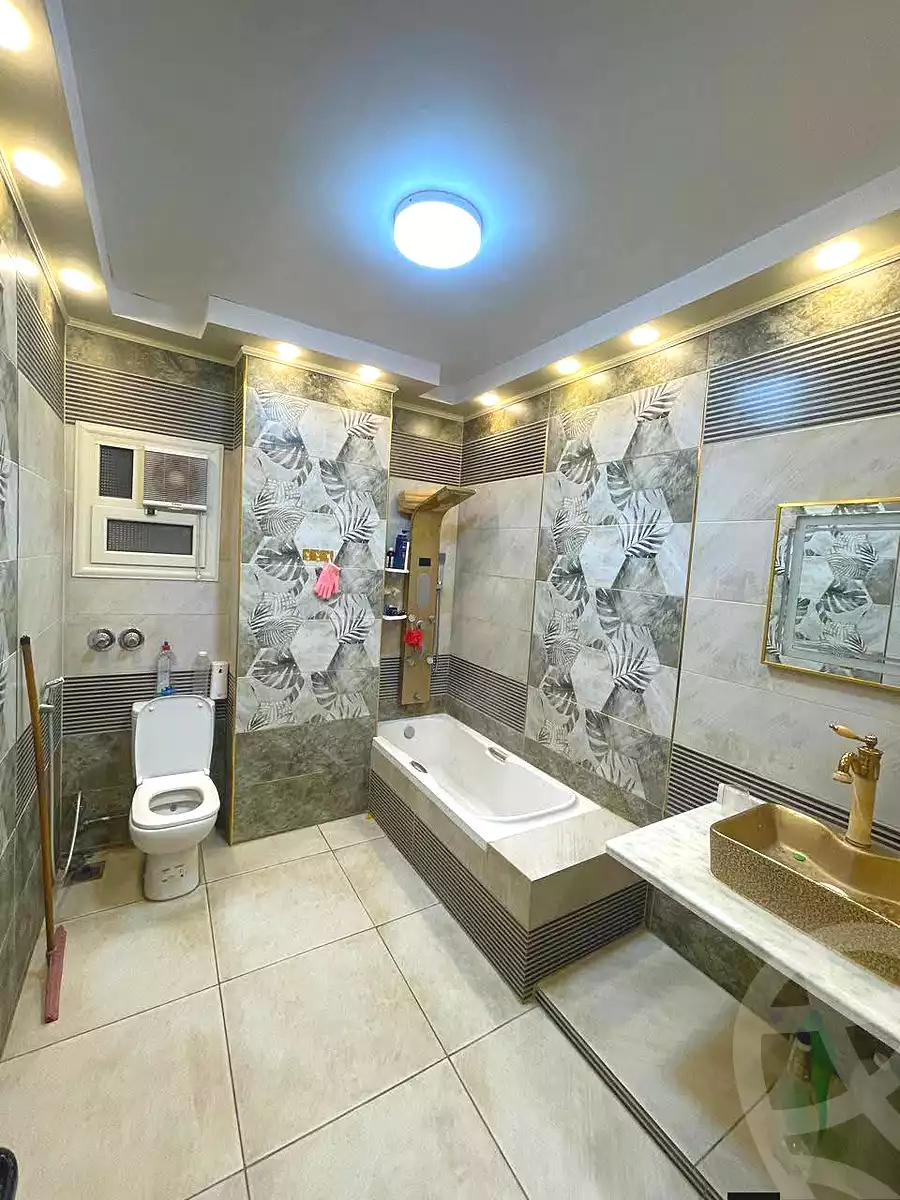 https://aqarmap.com.eg/ar/listing/6789999-for-sale-alexandria-l-jmy-lbytsh-ibrahim-othman-st