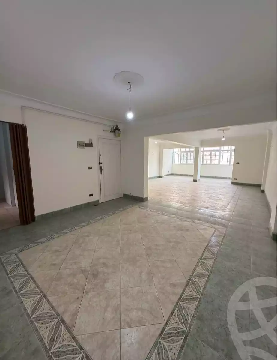 https://aqarmap.com.eg/ar/listing/6790037-for-sale-alexandria-el-asafra-ahmed-tiesser-st