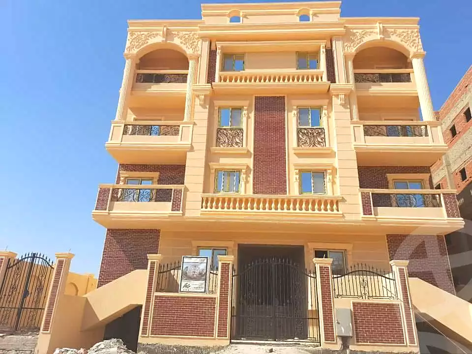 https://aqarmap.com.eg/ar/listing/6790456-for-sale-cairo-6th-of-october-el-ahyaa-neighborhood-9th