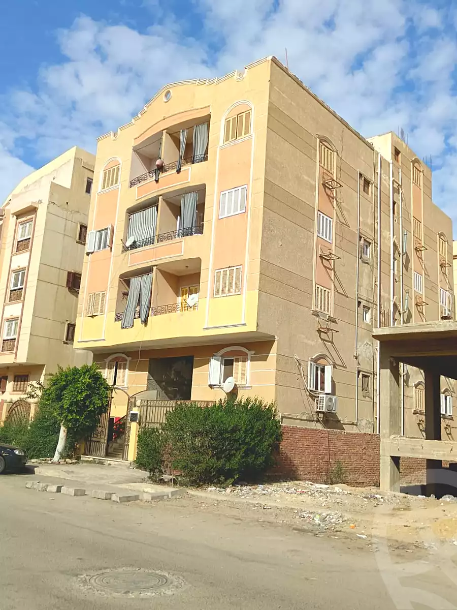 https://aqarmap.com.eg/ar/listing/6790506-for-sale-cairo-6th-of-october-el-ahyaa-neighborhood-1st-third-neighborhood