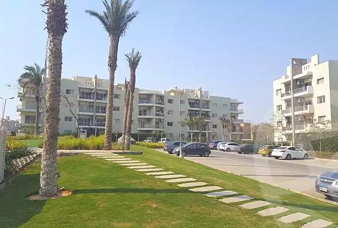 https://aqarmap.com.eg/ar/listing/6790897-for-sale-cairo-el-sheikh-zayed-city-compounds-dh-drys