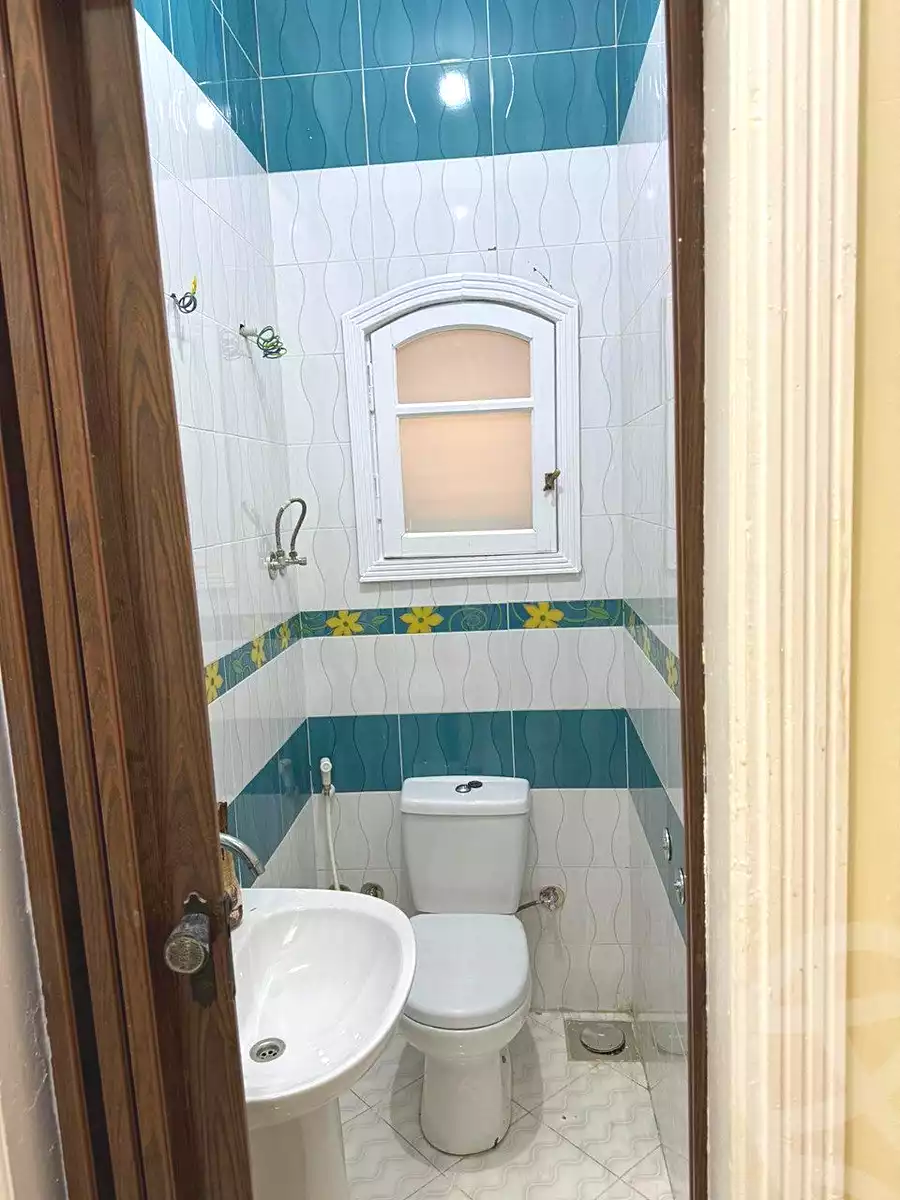 https://aqarmap.com.eg/ar/listing/6792375-for-rent-cairo-new-cairo-ganob-el-akadamiya-south-academy-a-zaid-ebn-haretha-st