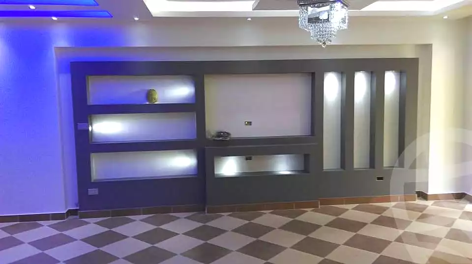 https://aqarmap.com.eg/ar/listing/6792790-for-sale-alexandria-moharram-bey-tryq-qn-lswys