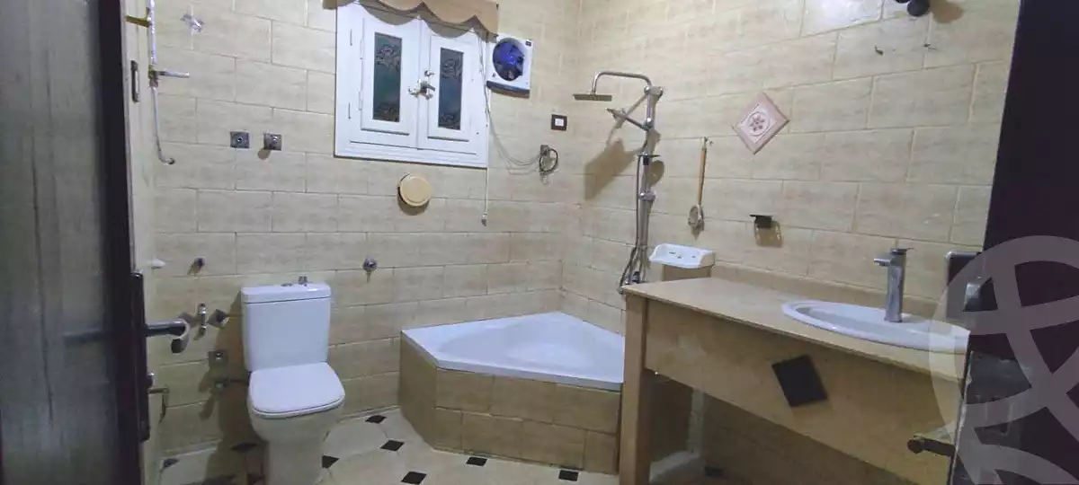 https://aqarmap.com.eg/ar/listing/6793227-for-rent-alexandria-l-jmy-bw-ywsf