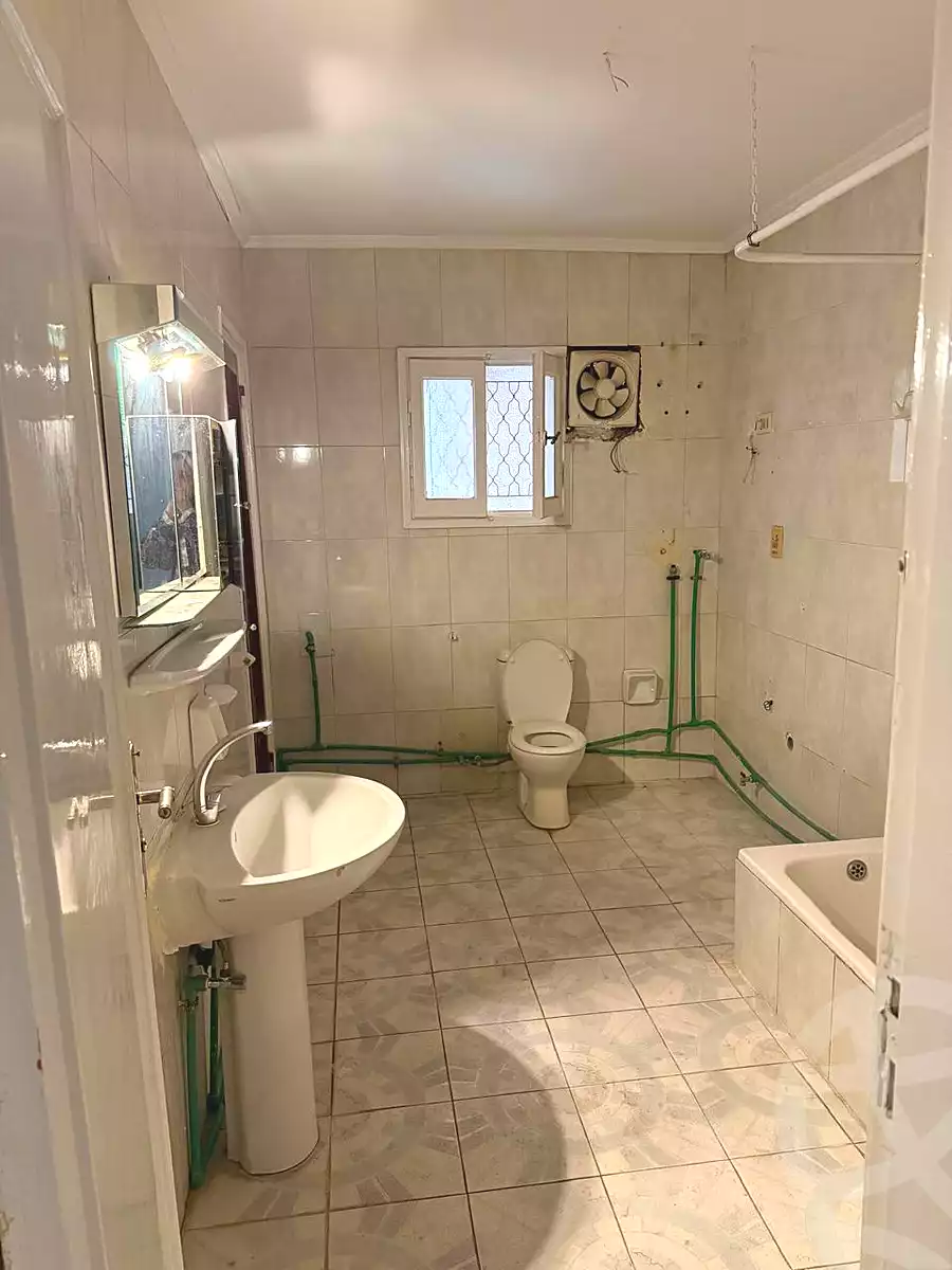 https://aqarmap.com.eg/en/listing/6793477-for-rent-cairo-nasr-city-9th-zone-emad-hamdi-st