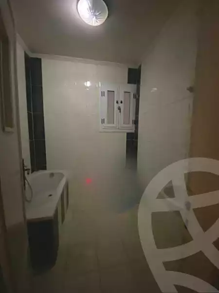 https://aqarmap.com.eg/ar/listing/6793526-for-sale-alexandria-l-jmy-lbytsh-mecca-st
