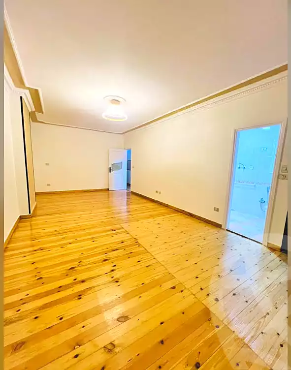 https://aqarmap.com.eg/en/listing/6794526-for-sale-alexandria-lauran