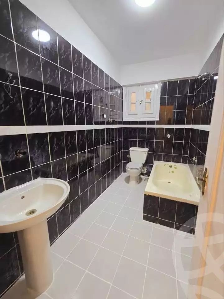 https://aqarmap.com.eg/ar/listing/6795618-for-sale-alexandria-l-jmy-shataa-el-nakheel