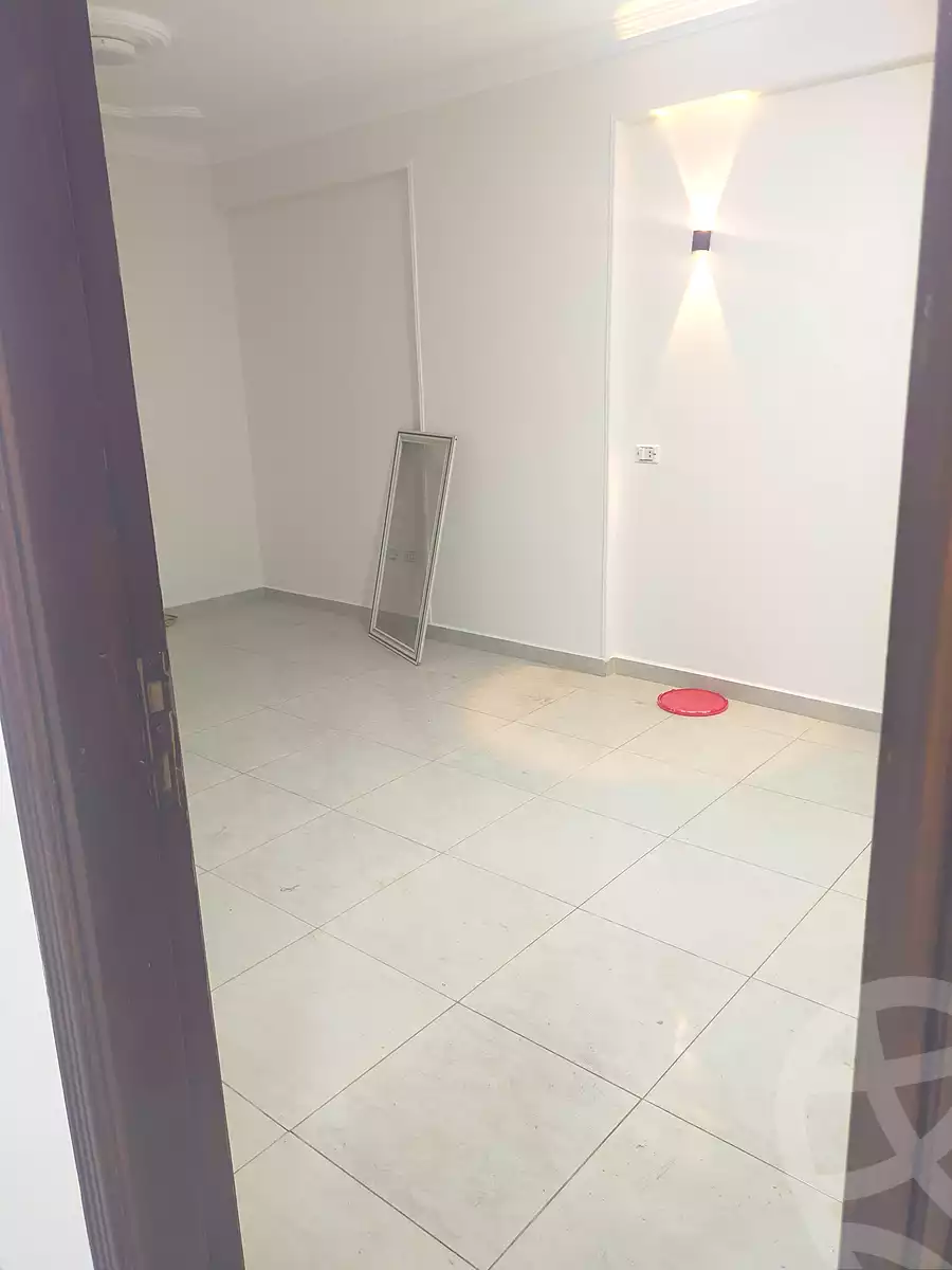 https://aqarmap.com.eg/ar/listing/6795775-for-sale-cairo-helwan-hadayek-helwan-el-eshrein-st