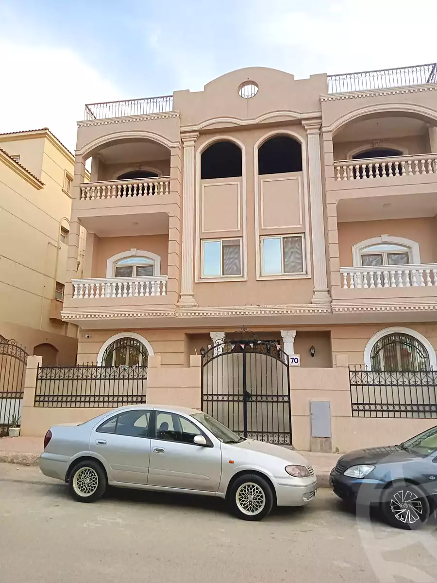 https://aqarmap.com.eg/ar/listing/6795838-for-sale-cairo-new-cairo-el-ahyaa-second-neighborhood-street-70