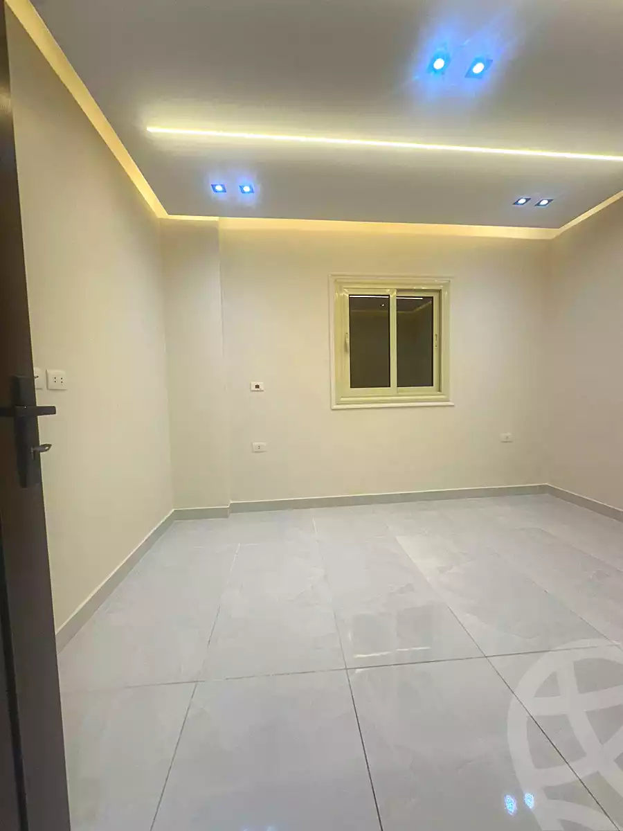 https://aqarmap.com.eg/ar/listing/6796598-for-sale-cairo-6th-of-october-el-ahyaa-neighborhood-4th-neighbourhood-1