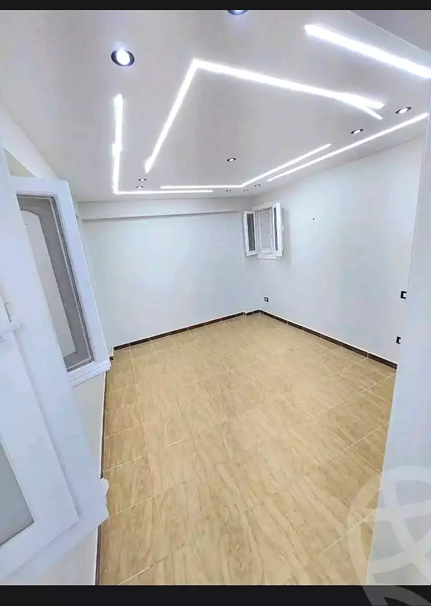 https://aqarmap.com.eg/ar/listing/6796732-for-sale-alexandria-el-asafra-l-sfr-bhry