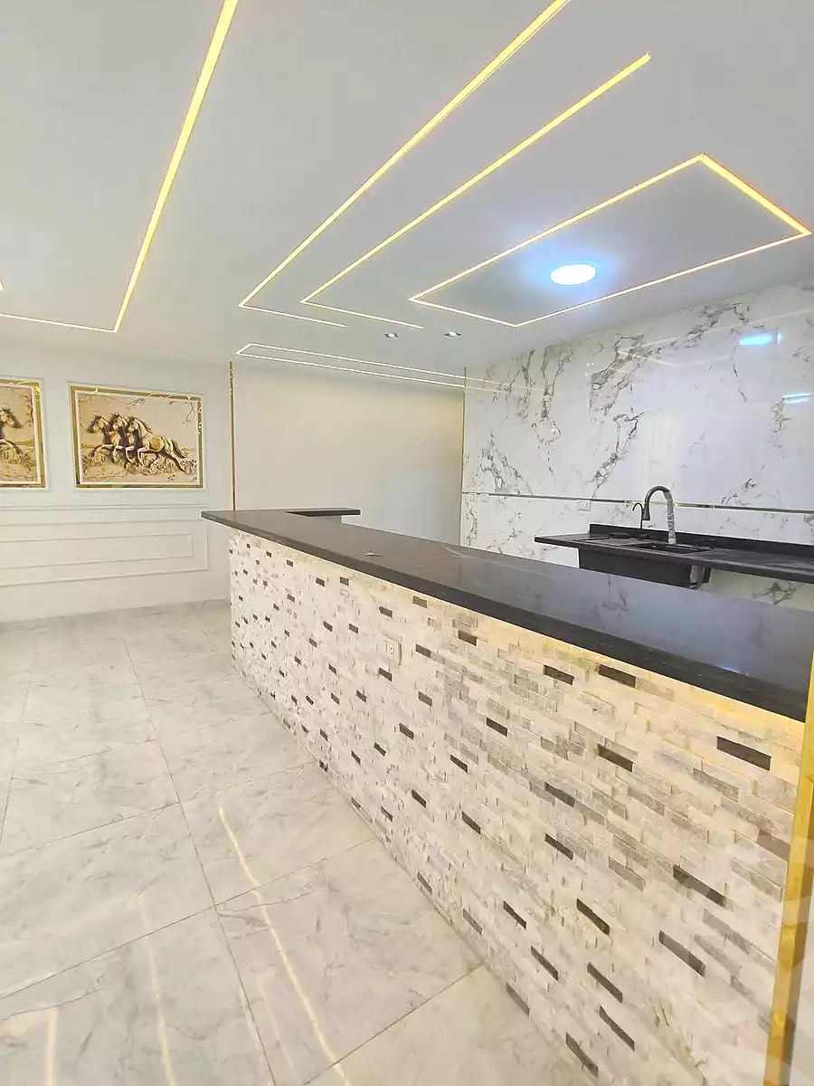 https://aqarmap.com.eg/ar/listing/6796947-for-sale-alexandria-sydy-bshr-sydy-bshr-bhry-khalil-hamada-st