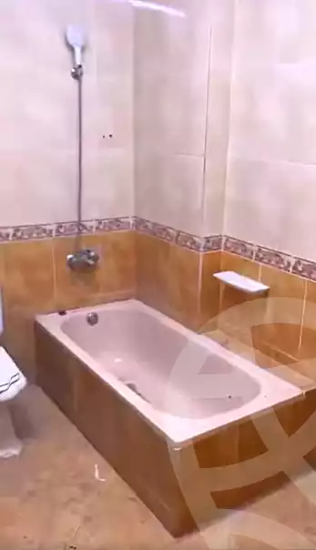 https://aqarmap.com.eg/ar/listing/6797519-for-sale-cairo-ain-shams-ain-shams-el-sharkia-ahmed-ismail-st