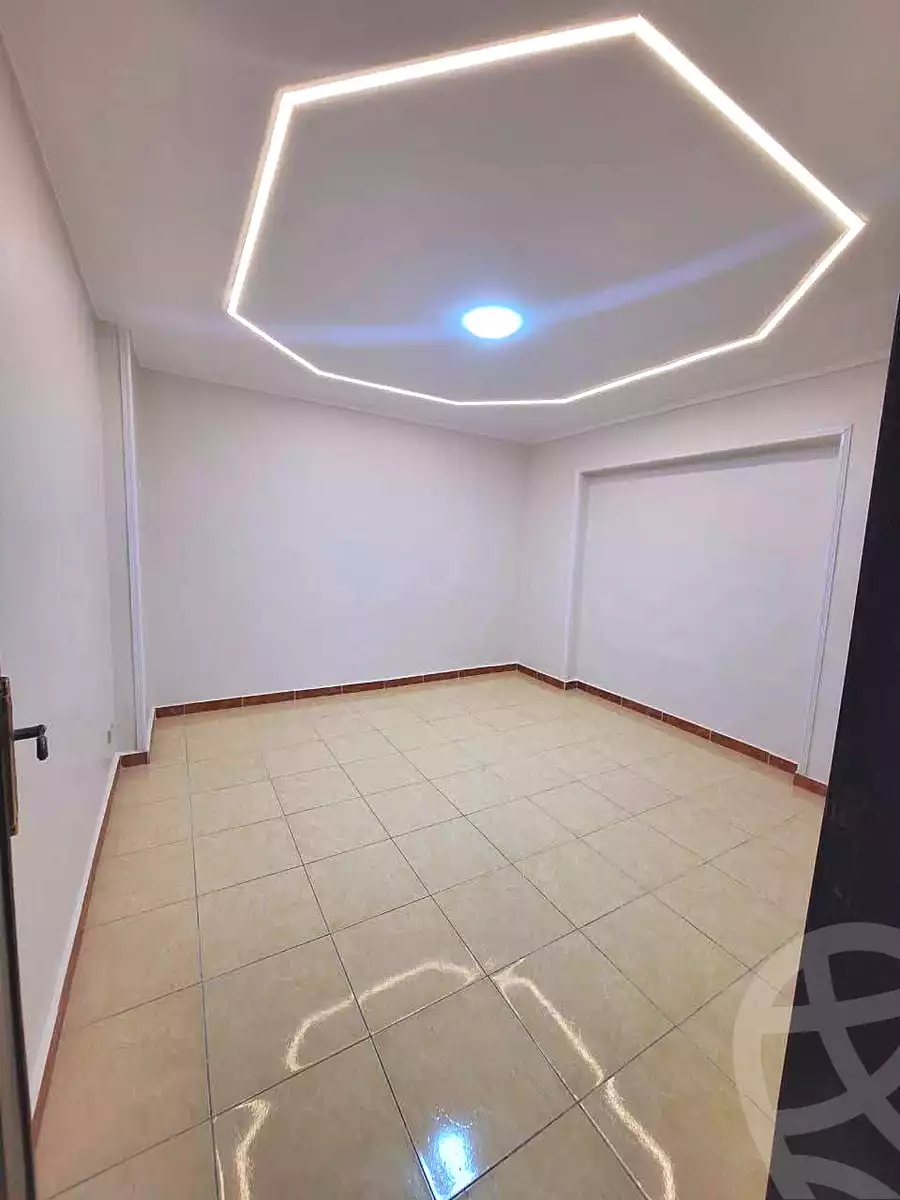 https://aqarmap.com.eg/ar/listing/6798090-for-sale-alexandria-sydy-bshr-sydy-bshr-bhry-street-16