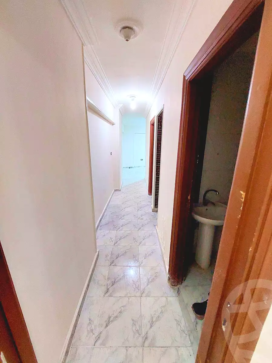https://aqarmap.com.eg/ar/listing/6798107-for-rent-alexandria-sydy-bshr-sydy-bshr-bhry-street-16