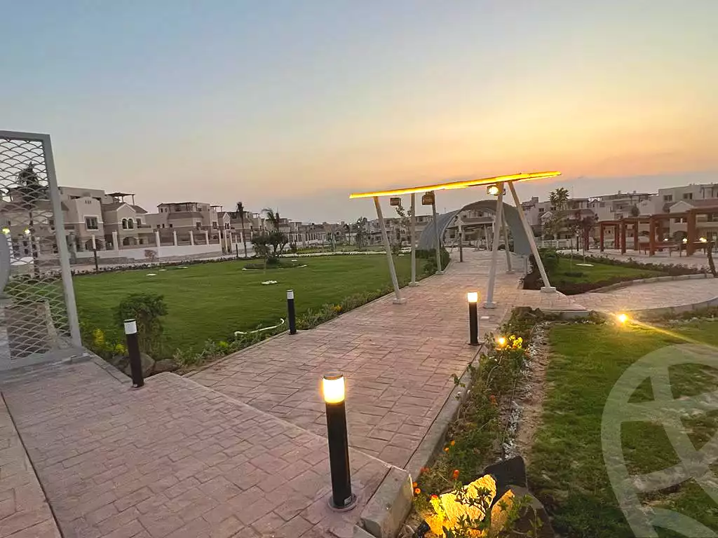 https://aqarmap.com.eg/ar/listing/6799255-for-sale-cairo-el-sheikh-zayed-city-compounds-el-khamayel