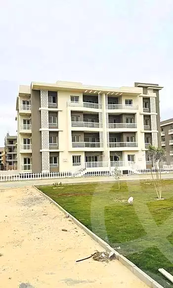 https://aqarmap.com.eg/en/listing/6799350-for-sale-cairo-el-sheikh-zayed-city-compounds-el-khamayel