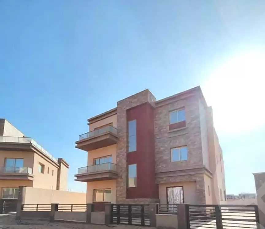 https://aqarmap.com.eg/en/listing/6799364-for-sale-cairo-new-cairo-compounds-noble-compound-egyptian-kuwaiti-developers