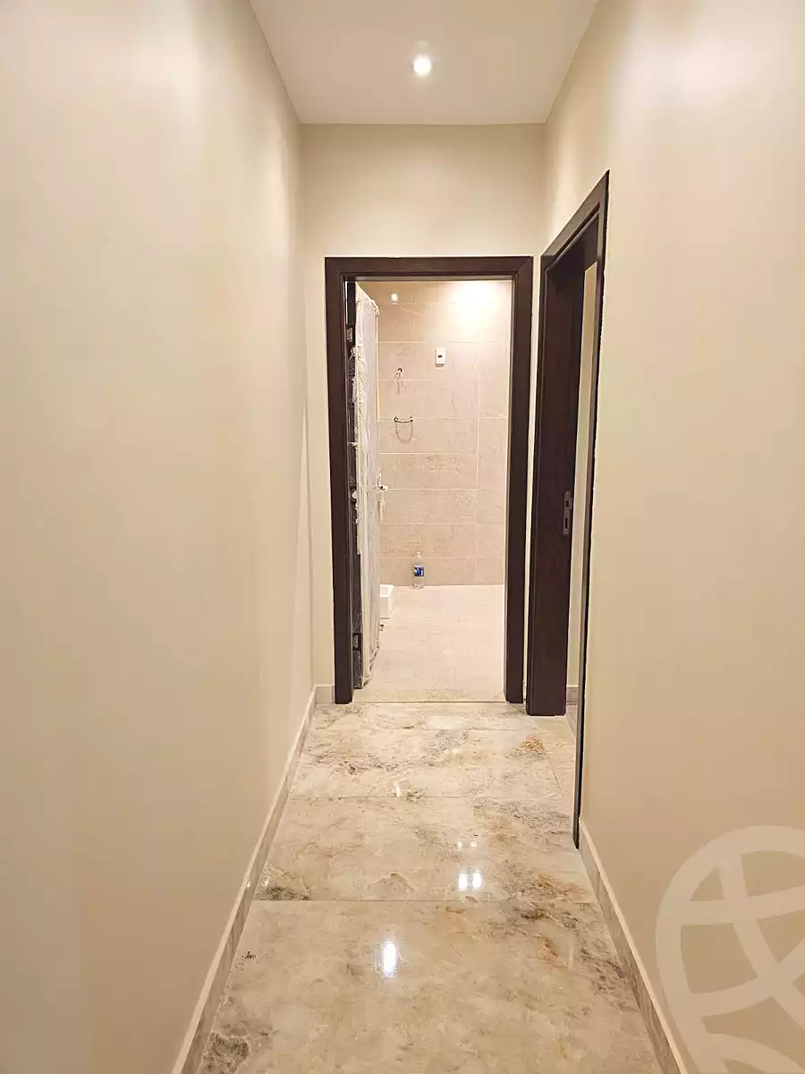 https://aqarmap.com.eg/ar/listing/6799491-for-rent-cairo-el-sheikh-zayed-city-compounds-el-khamayel