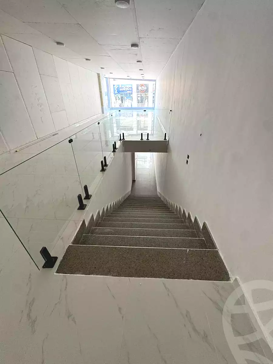 https://aqarmap.com.eg/ar/listing/6800244-for-rent-cairo-new-cairo-90th-street-south-teseen-st