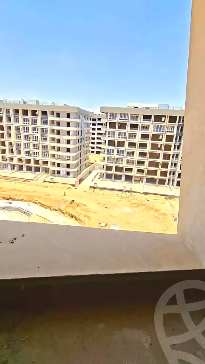 https://aqarmap.com.eg/ar/listing/6800251-for-sale-cairo-new-administrative-capital-r7-midtown-condo