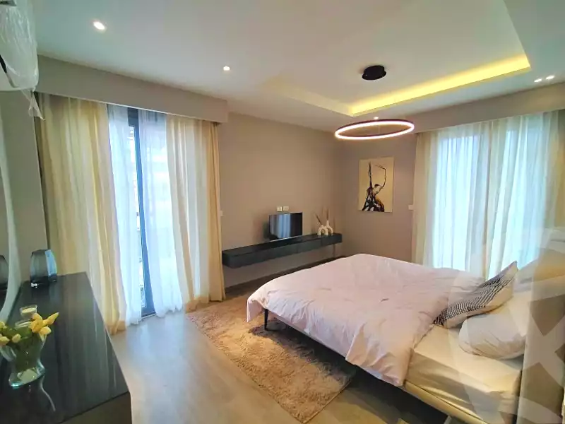 https://aqarmap.com.eg/ar/listing/6801181-for-sale-cairo-el-sheikh-zayed-city-compounds-kmbwnd-fyldj-wyst-dr-llttwyr