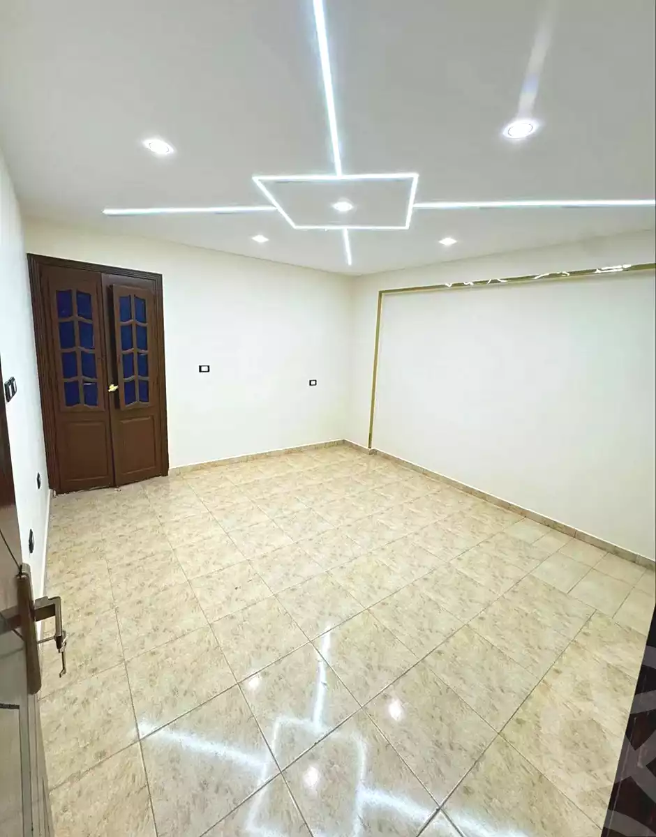 https://aqarmap.com.eg/en/listing/6802645-for-sale-alexandria-lsywf-el-falki