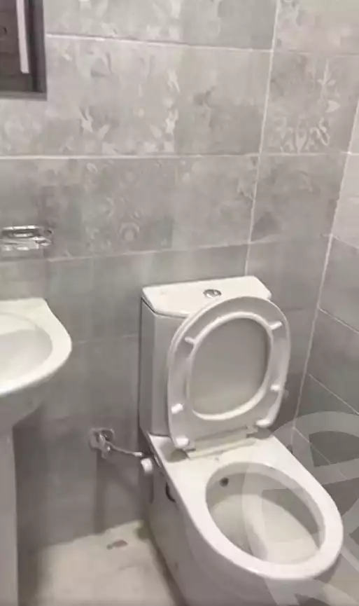 https://aqarmap.com.eg/en/listing/6802649-for-sale-cairo-helwan-el-shareaa-el-sharby-st