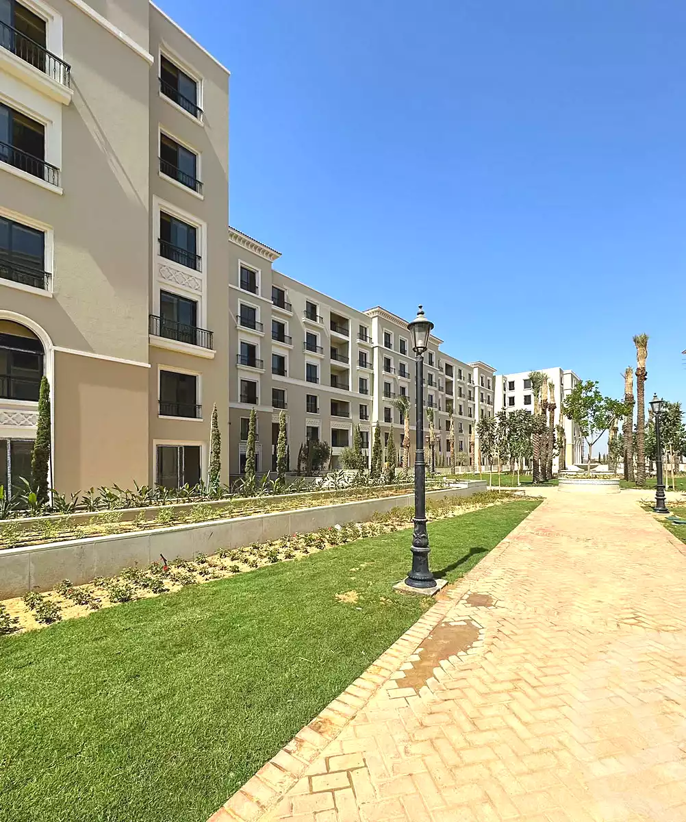 https://aqarmap.com.eg/ar/listing/6803485-for-rent-cairo-el-sheikh-zayed-city-compounds-kmbwnd-fyldj-wyst-dr-llttwyr