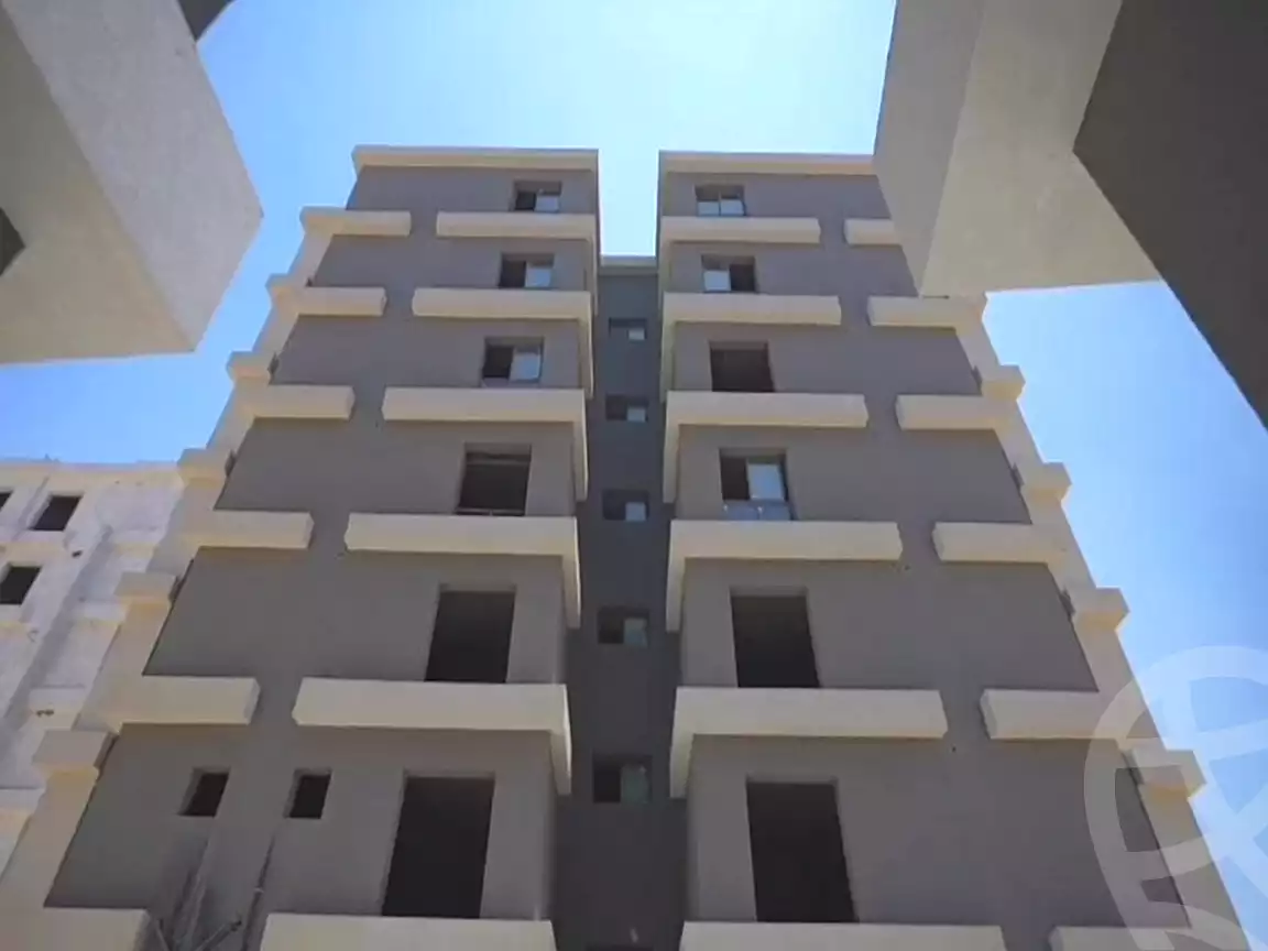 https://aqarmap.com.eg/ar/listing/6803793-for-sale-cairo-new-cairo-compounds-kmbwnd-kryk-twn-il-cazar
