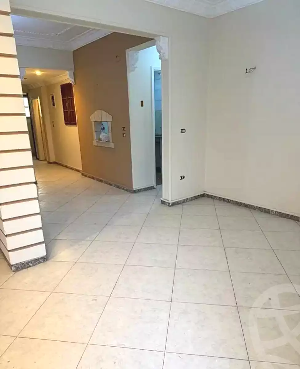 https://aqarmap.com.eg/ar/listing/6804008-for-rent-cairo-shoubra-corniche-el-nile-st
