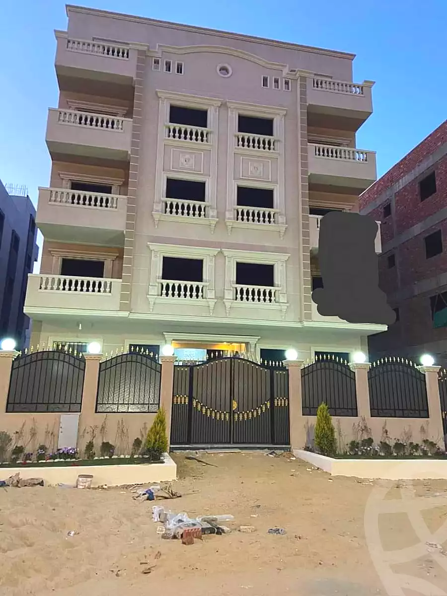 https://aqarmap.com.eg/ar/listing/6804607-for-sale-cairo-6th-of-october-el-tawsaat-el-shamalya-hy-2000-qt
